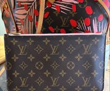 Louis Vuitton pochette