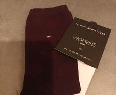 Tommy Hilfiger ladies socks burgundy