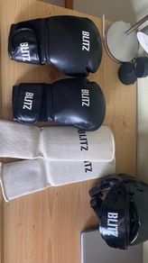 blitz boxing gloves shin guards and head gear