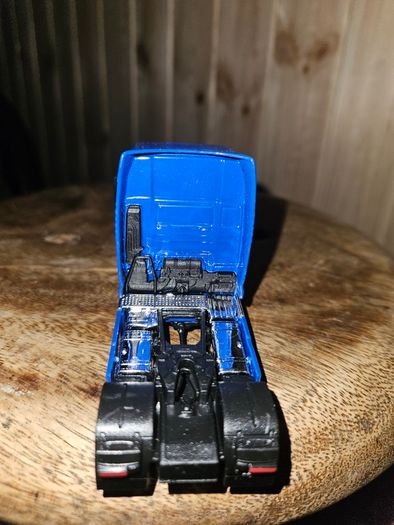 Welly MAN TGX Diecast Metal 1.64 Scale