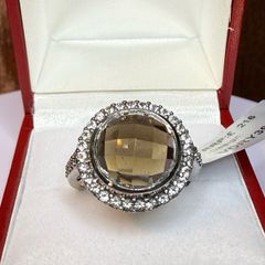 A beautiful silver ring with smokey quartz and white topaz.