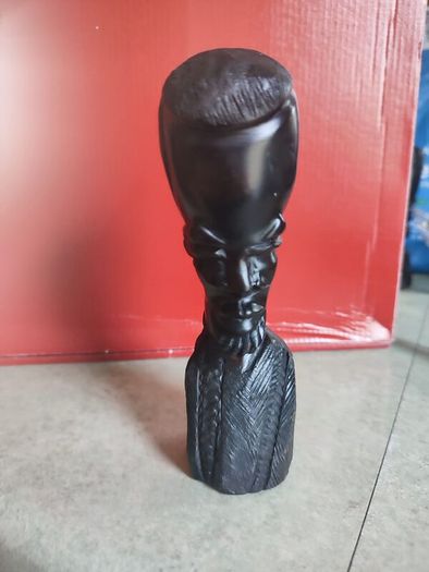 Carved Ebony / Dark Wood Tribal African Head / Bust Sculpture