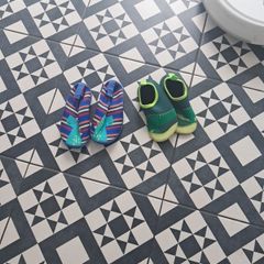 Beach shoes