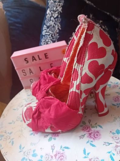 ladies shoes
