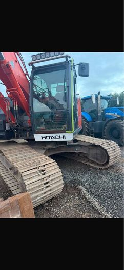 2018 hitachi 225 -6