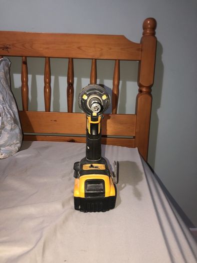 dewalt screwdriver