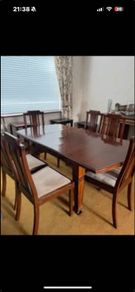 Beautiful antique mahogany dining table and chairs