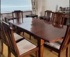 Beautiful antique mahogany dining table and chairs