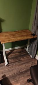 Electrical standing desk