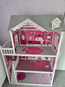 Doll house