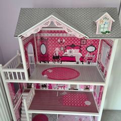 Doll house
