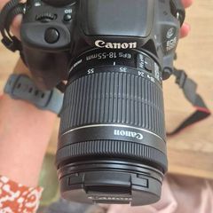 Canon EOS 100D + 18 55mm IS STM Lens + Lowepro Case Excellent Condition