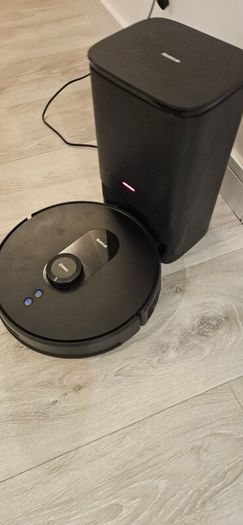 Robot vacuum cleaner