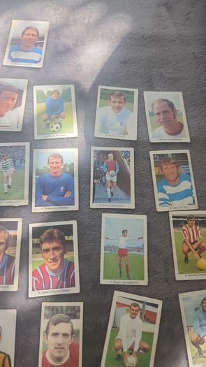 Various cards a&bc differnt colour backs and soccer stars