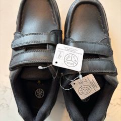 boys school  shoes Tesco size 1.5