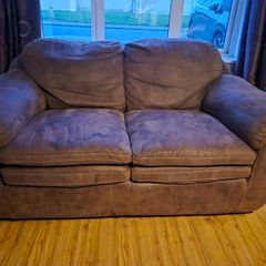 Couch 2 seater and 3 seater