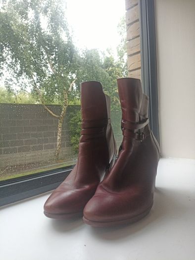 ECCO boots