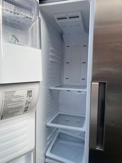 Samsung American fridge freezer