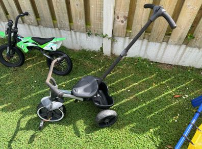QPlay Elite Pro 2-in-1 Trike with Push Bar Black