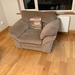Furniture  3 piece suite