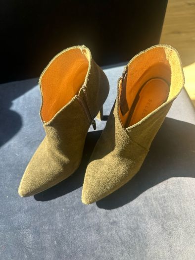 Ankle boots heels