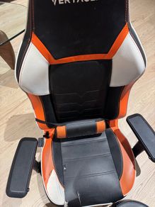 Read the ad, gaming chair ! - vertagear pl6000