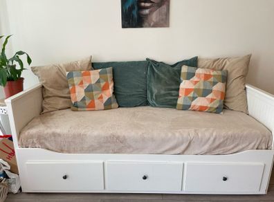 Ikea Hemnes Day bed + mattresses