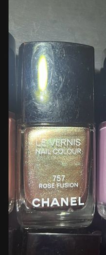 Limited Edition Le Vernis Nail Colour 757 Rose Fusion Chanel ( Vintage)