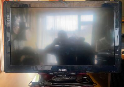Philips 32" Flat Screen TV