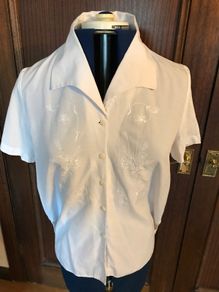 White Short Sleeve V-neck Blouse