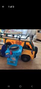 turtle van and figures