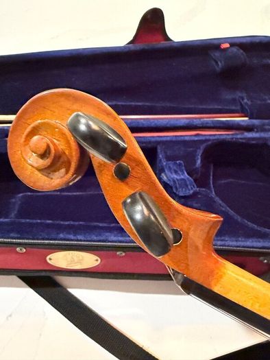 Stentor Student 2 3/4 size violin