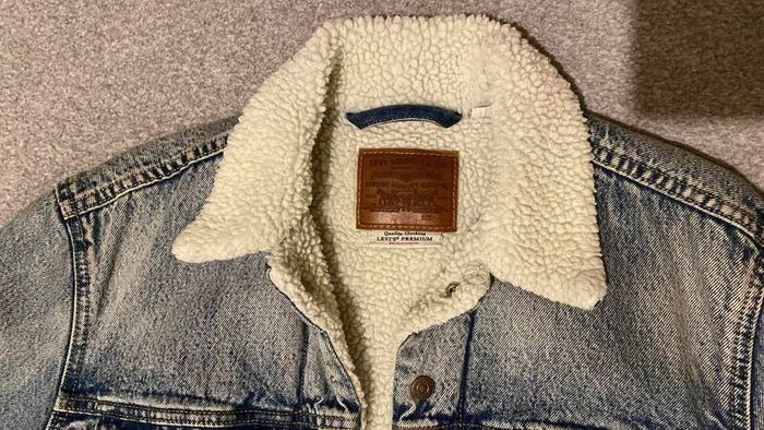 Denim Jacket (Levi's ) origainal