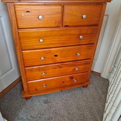 Chest of drawers