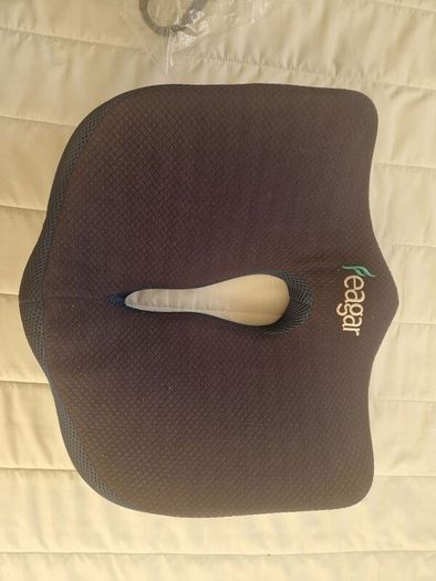 Feagar chair pad coccyx support memory foam - excellent condition