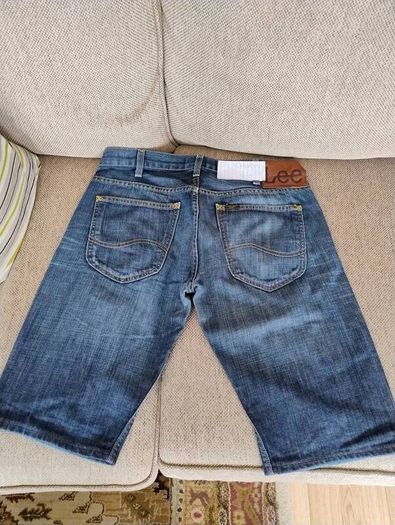 LEE cotton denim shorts unisex 34 inch waist in very good condition see last three photos for exact measurements FREE STANDARD POSTAGE INCLUDED