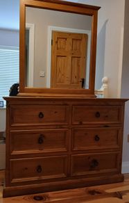Drawers with mirror