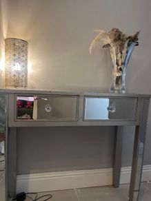 Console table