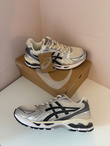 Asics Gel Kayano 14 Beige