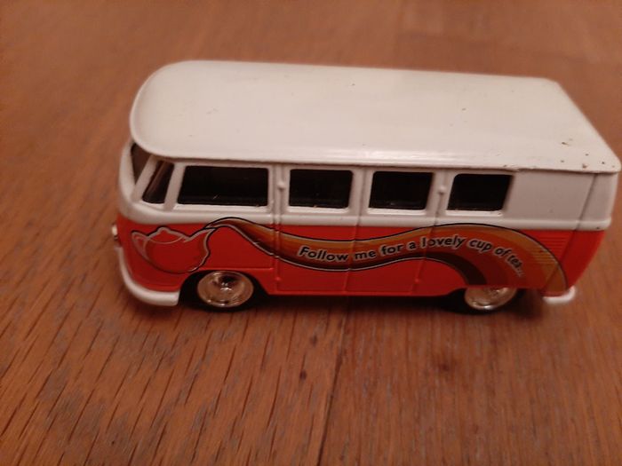 Toy cars x 4