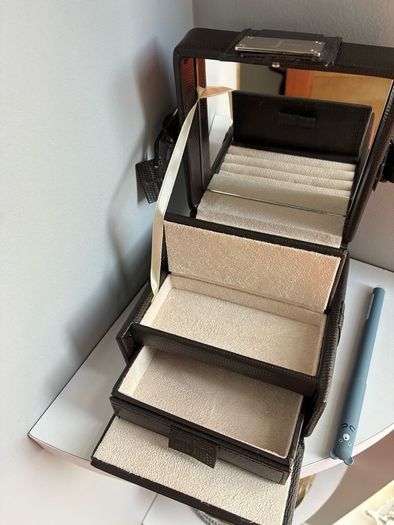 Jasper Conran genuine leather Jewellery Box