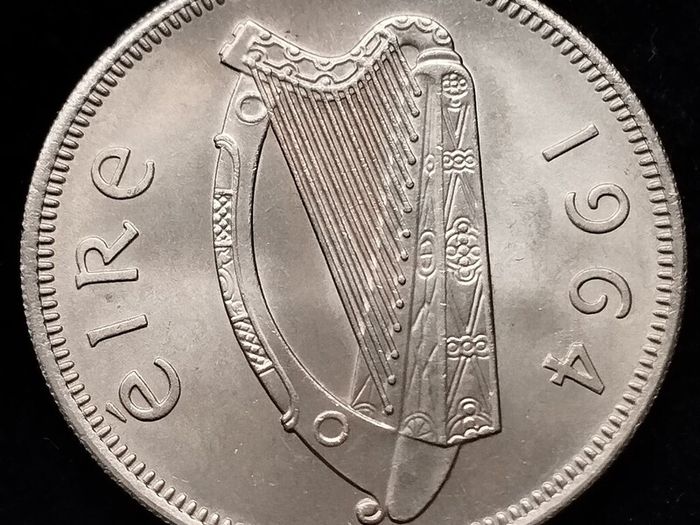 #642 - Ireland - 1964 - Florin - UNC - KM.15a