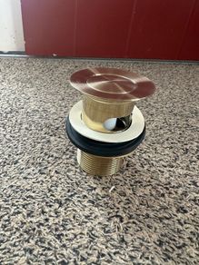 Dalkey Slotted Basin Waste brushed brass Click Clack
