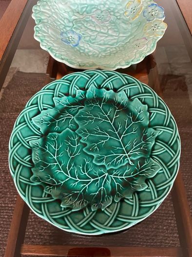 Pair of Late Victorian Collectors Cabbage Plates
