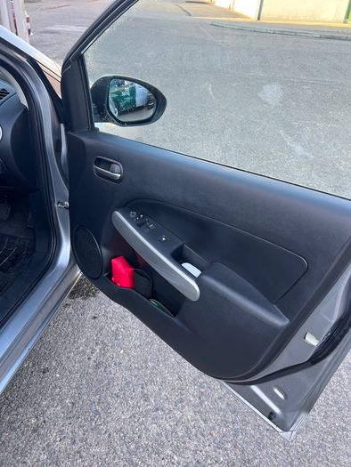 2012 Mazda 2