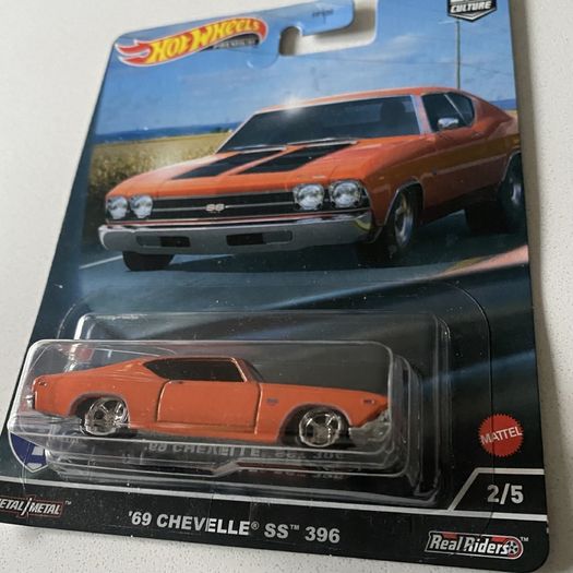 Volvo 142 GL, Chevelle SS, Jay Leno McLaren F1, Tank Car - Collectors Set - Premium Hot wheels