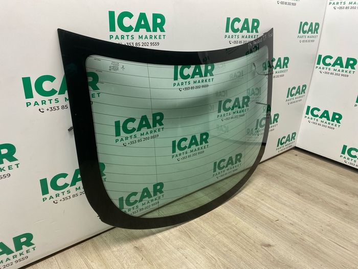 2013 Jaguar XF Rear Glass Windscreen