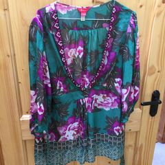 Monsoon top