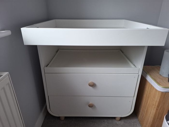 Changing Table