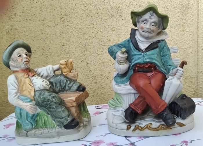 Two man figurines of Capodimonte style
